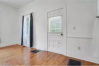 9470 Tallmadge Road, Diamond, OH 44412 - Photo 22