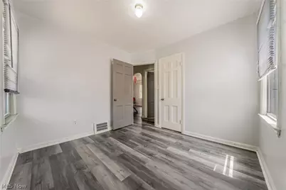 4272 W 137th Street, Loveland, OH 44135 - Photo 12