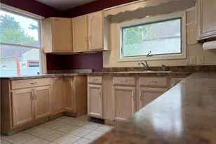 193 Fremont Ave, Akron, OH 44312 - Photo 8