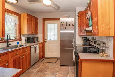 2116 Newton Street, Akron, OH 44305 - Photo 10