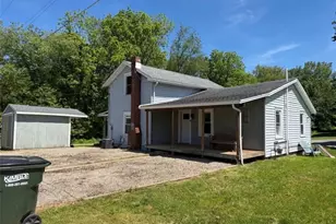 302 3rd Ave SE, Beach City, OH 44608 - Photo 2