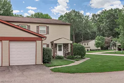 3441 Beaver Trail #D, Aurora, OH 44202 - Photo 2