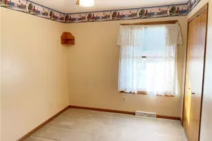 34877 Clear Creek Dr, North Ridgeville, OH 44039 - Photo 14