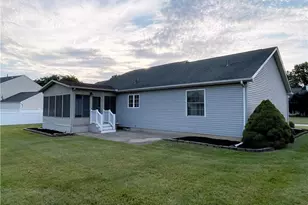34877 Clear Creek Dr, North Ridgeville, OH 44039 - Photo 4