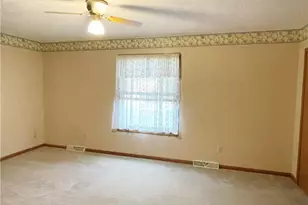34877 Clear Creek Dr, North Ridgeville, OH 44039 - Photo 16