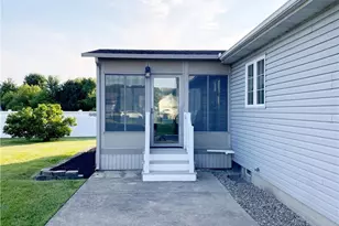 34877 Clear Creek Dr, North Ridgeville, OH 44039 - Photo 6