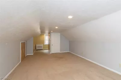 18526 Scottsdale Boulevard, Huber Heights, OH 44122 - Photo 28