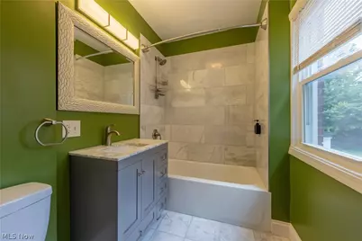 18526 Scottsdale Boulevard, Huber Heights, OH 44122 - Photo 26
