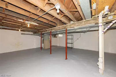 18526 Scottsdale Boulevard, Huber Heights, OH 44122 - Photo 30