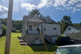 226 Frazier Ave, Bellaire, OH 43906 - Photo 2