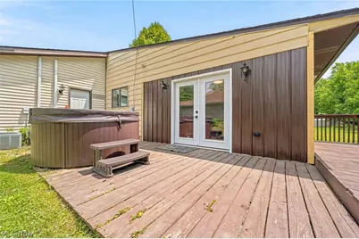 8160 Joyce Road, Grandview Heights, OH 44147 - Photo 28