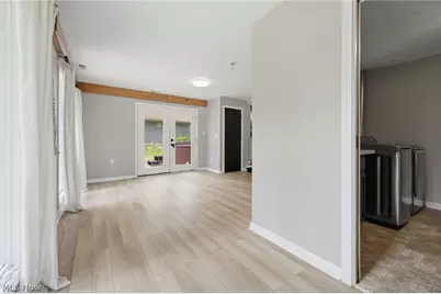8160 Joyce Road, Grandview Heights, OH 44147 - Photo 16