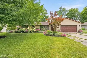8160 Joyce Rd, Grandview Heights, OH 44147 - Photo 1