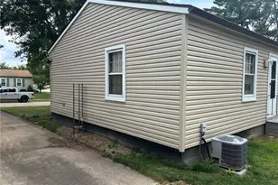 2425 40th St NE, Canton, OH 44705 - Photo 6