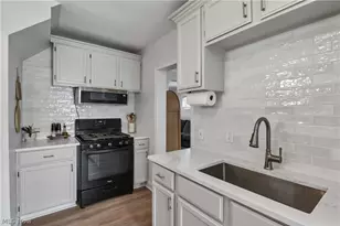 2088 Elmwood Ave, Oakwood, OH 44107 - Photo 16