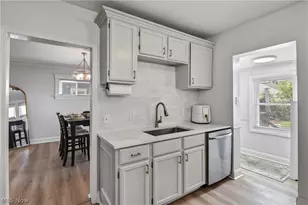 2088 Elmwood Ave, Oakwood, OH 44107 - Photo 14