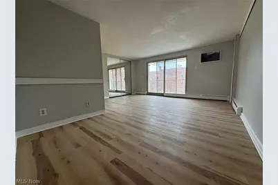 12050 Lake Avenue #310, Oakwood, OH 44107 - Photo 6
