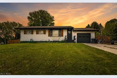 1014 Lillian Street SW, Canton, OH 44706 - Photo 1