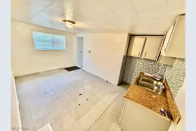 477 Henry Street, Painesville, OH 44077 - Photo 8