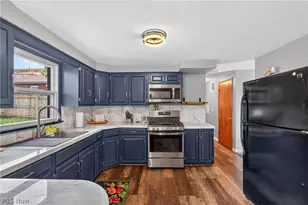 119 Pershing Ave SE, North Canton, OH 44720 - Photo 10