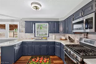 119 Pershing Ave SE, North Canton, OH 44720 - Photo 8