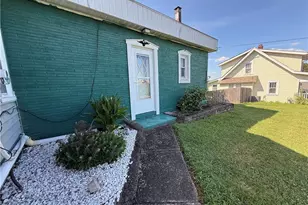 141 Warren Ln, Steubenville, OH 43953 - Photo 4