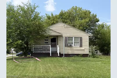 404 N Glenellen Avenue, Youngstown, OH 44509 - Photo 1