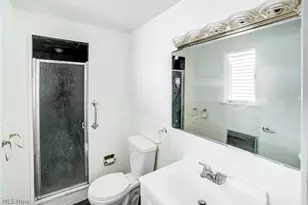 18212 Cornwall Rd, Loveland, OH 44119 - Photo 14