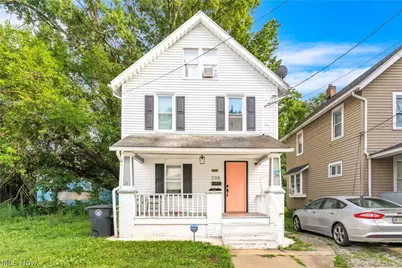 298 Sumner Court, Akron, OH 44311 - Photo 2