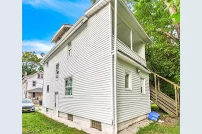 298 Sumner Court, Akron, OH 44311 - Photo 6