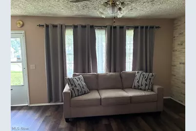 2400 Midway Avenue NE, Canton, OH 44705 - Photo 4