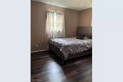 2400 Midway Avenue NE, Canton, OH 44705 - Photo 18