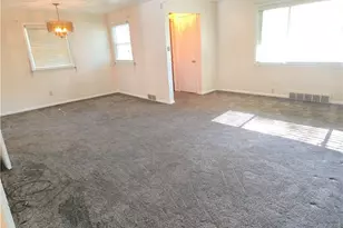 976 N Pasadena Ave, Elyria, OH 44035 - Photo 8