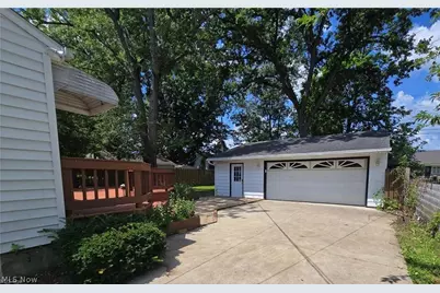 976 N Pasadena Avenue, Elyria, OH 44035 - Photo 28