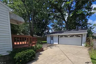 976 N Pasadena Ave, Elyria, OH 44035 - Photo 28
