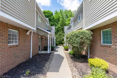3395 Lenox Village Drive #149, Fairlawn, OH 44333 - Photo 2