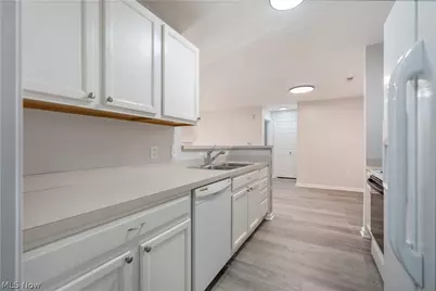 3395 Lenox Village Drive #149, Fairlawn, OH 44333 - Photo 14