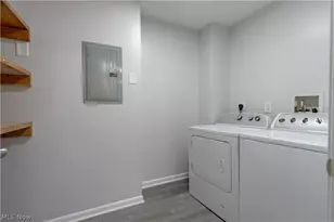 3395 Lenox Village Dr, Fairlawn, OH 44333 - Photo 20