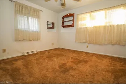 401 W Vine Street, Martins Ferry, OH 43935 - Photo 18