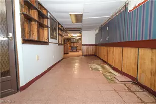 401 W Vine St, Martins Ferry, OH 43935 - Photo 30