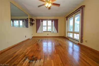 401 W Vine Street, Martins Ferry, OH 43935 - Photo 12