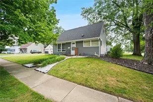 1524 Bancroft St, Cuyahoga Falls, OH 44221 - Photo 2