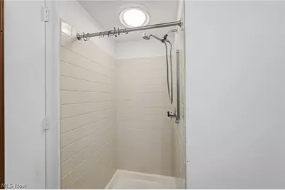 1524 Bancroft Street, Cuyahoga Falls, OH 44221 - Photo 18