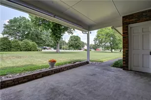 966 College Dr SE, New Philadelphia, OH 44663 - Photo 30