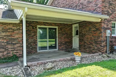 966 College Drive SE, New Philadelphia, OH 44663 - Photo 6