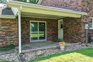 966 College Dr SE, New Philadelphia, OH 44663 - Photo 6