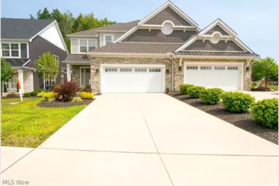 143 Town Centre Drive, Grandview Heights, OH 44147 - Photo 4