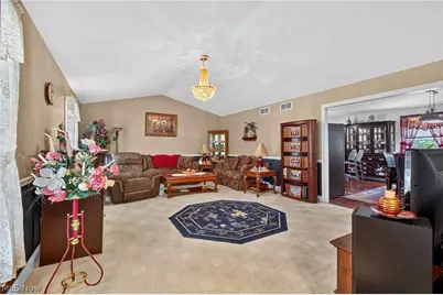 200 24th Street SE, Massillon, OH 44646 - Photo 4