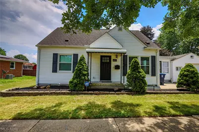 492 E Woodsdale Avenue, Akron, OH 44301 - Photo 2