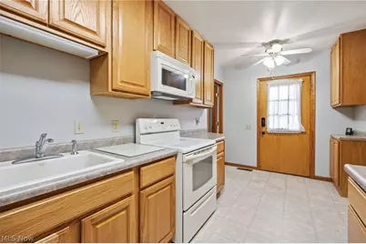 2685 Kenyon Avenue NW, Massillon, OH 44647 - Photo 10
